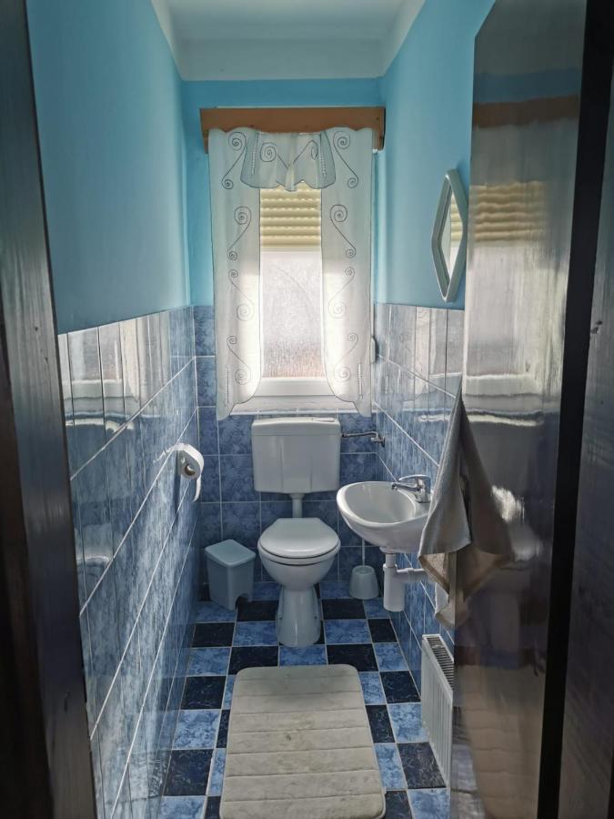 Gacka Rooms Vrhovine Luaran gambar